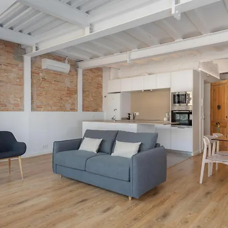 Flateli Argenteria 23 * Girona